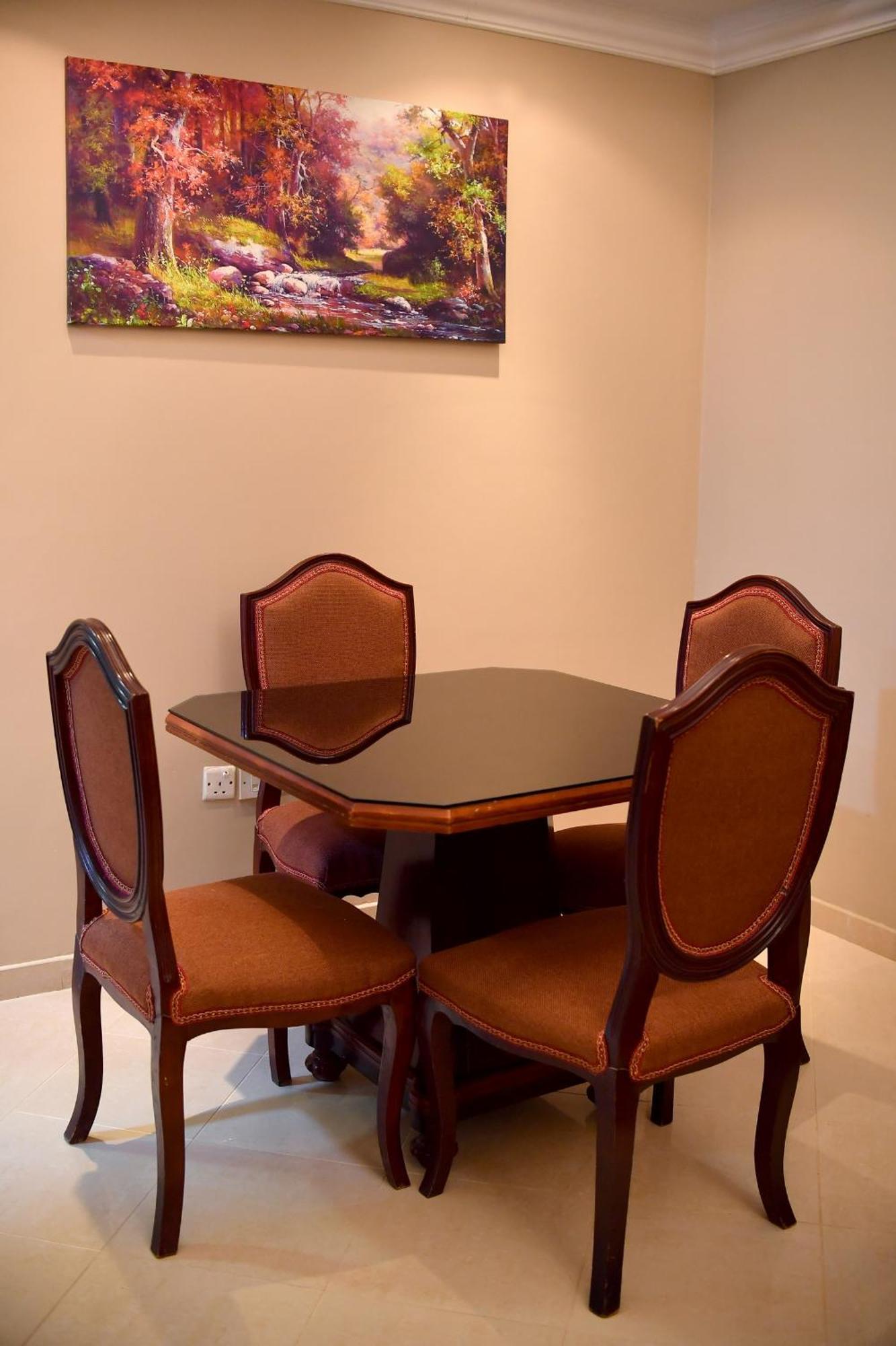 Emirates Stars Hotel Apartments Шарджа Екстер'єр фото