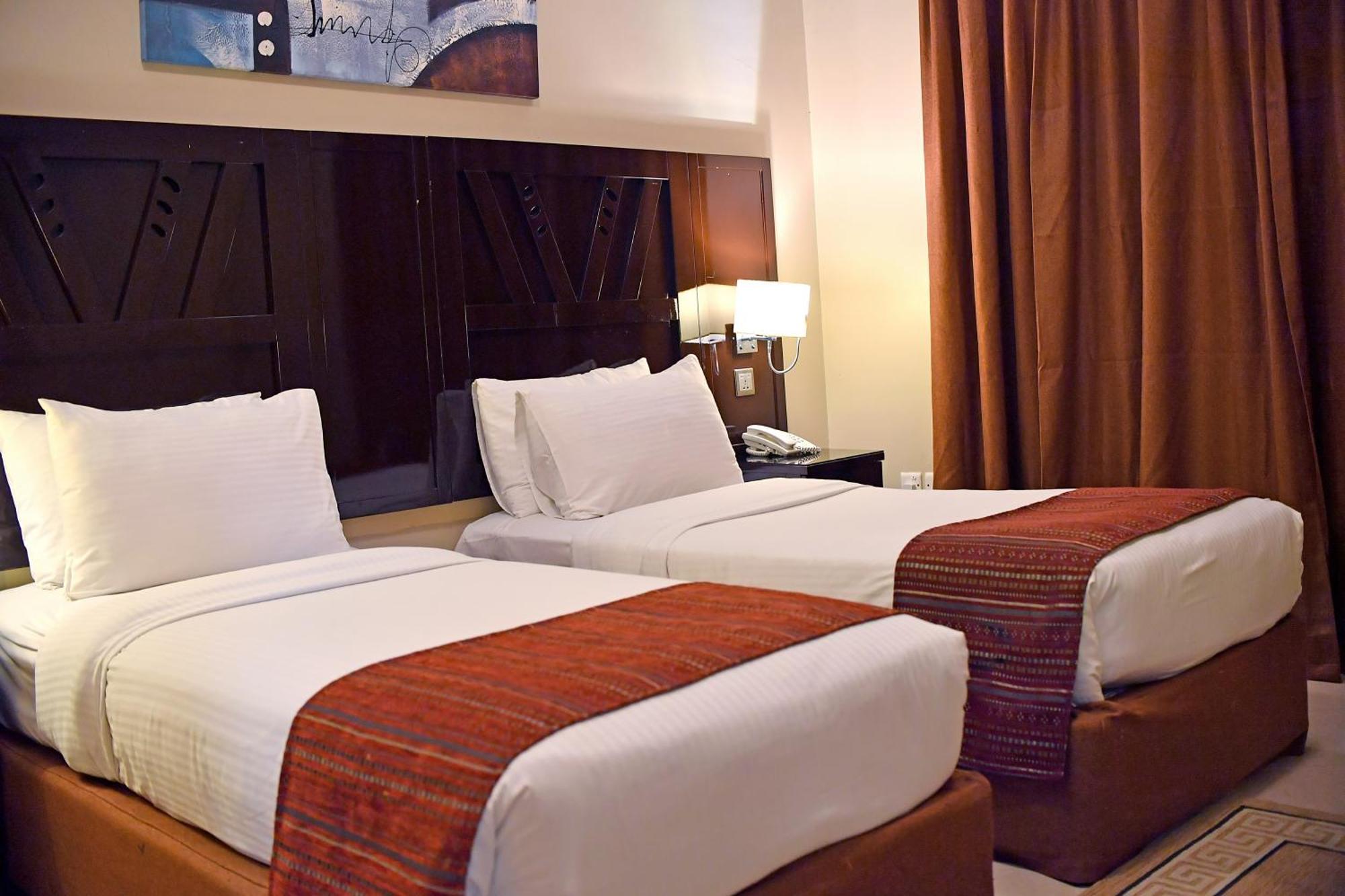 Emirates Stars Hotel Apartments Шарджа Екстер'єр фото