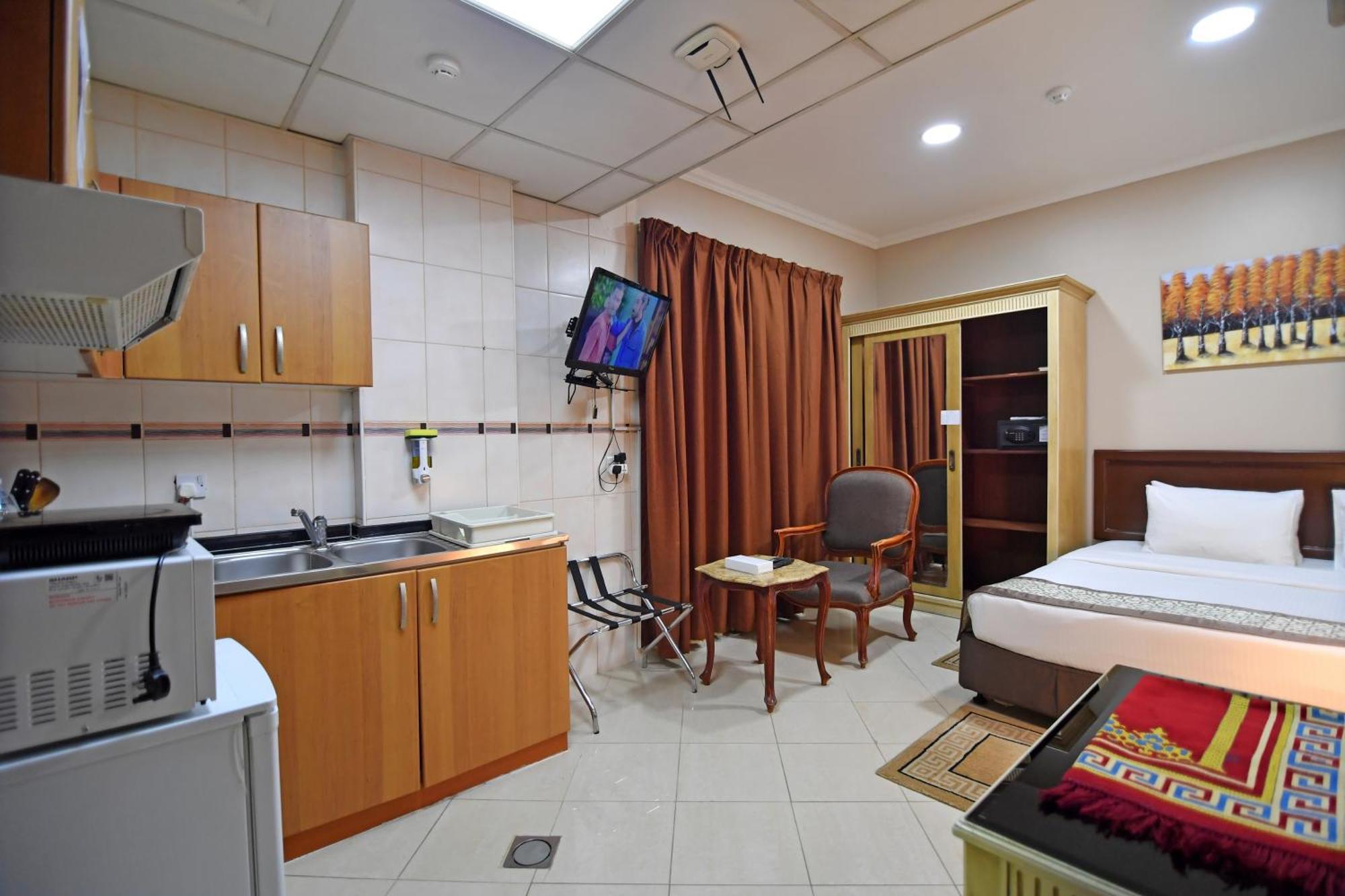 Emirates Stars Hotel Apartments Шарджа Екстер'єр фото